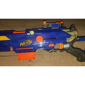 Twee mooie Nerf-geweren